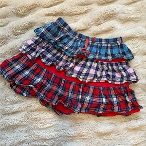 Mini Boden plaid tiered skirt 💙🩷❤️